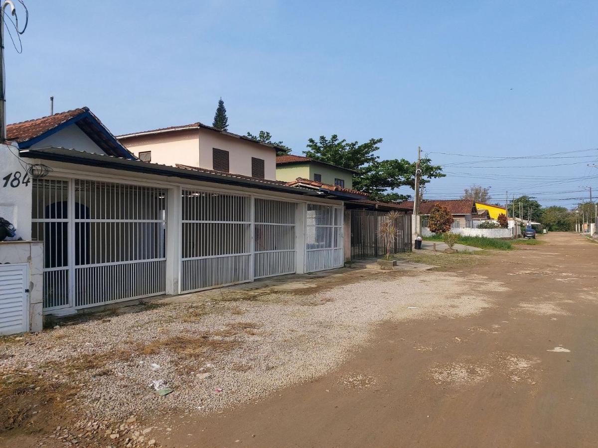 乌巴图巴0005.04 - Maranduba - Casa - 3 Dorm - 14 Pess - 3 Quadras Do Mar - Piscina Coletiva - Wifi - Ar Condicionado别墅 外观 照片
